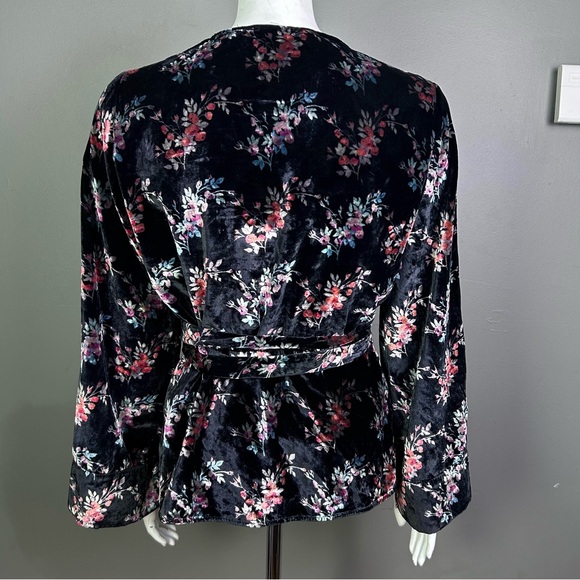 Zara top medium velvet wrap floral feminine romantic goth date night flirty - Picture 10 of 16
